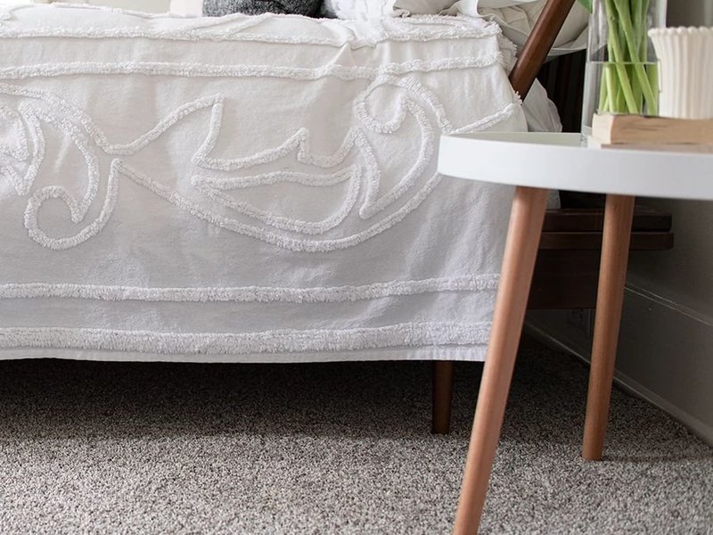 Bed and table on the carpet - Kimple Carpet, LLC in Gettysburg